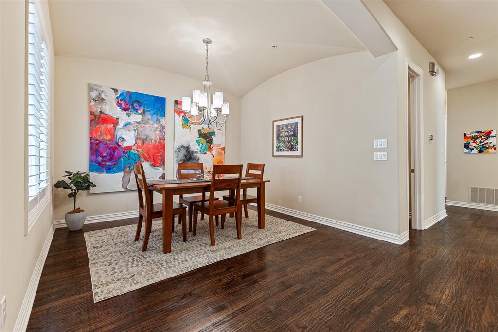 2811 Hood Street E Property Photo 10