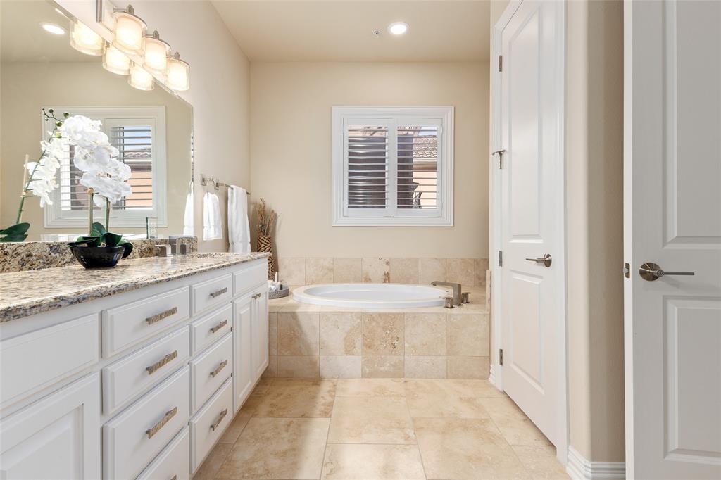 2811 Hood Street E Property Photo 15