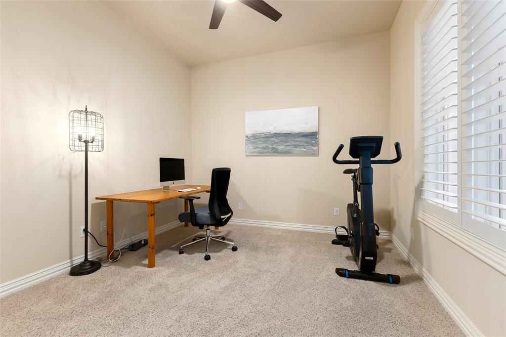 2811 Hood Street E Property Photo 18