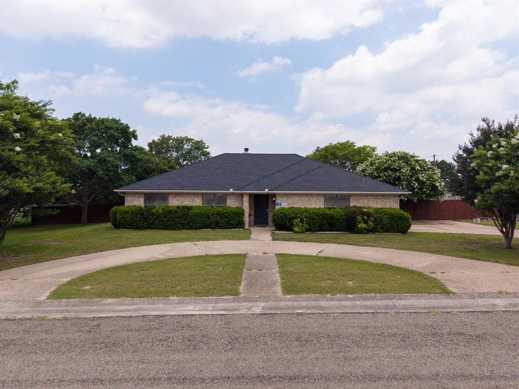 148 Sunflower Property Photo 1