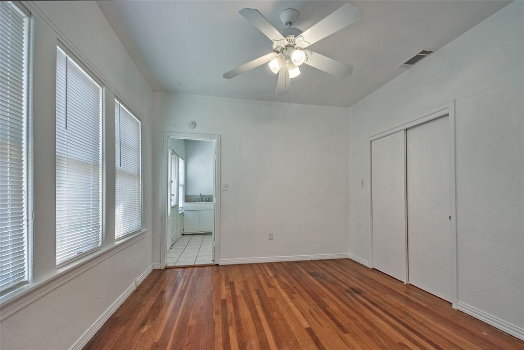 5407 Worth Street Property Photo 11