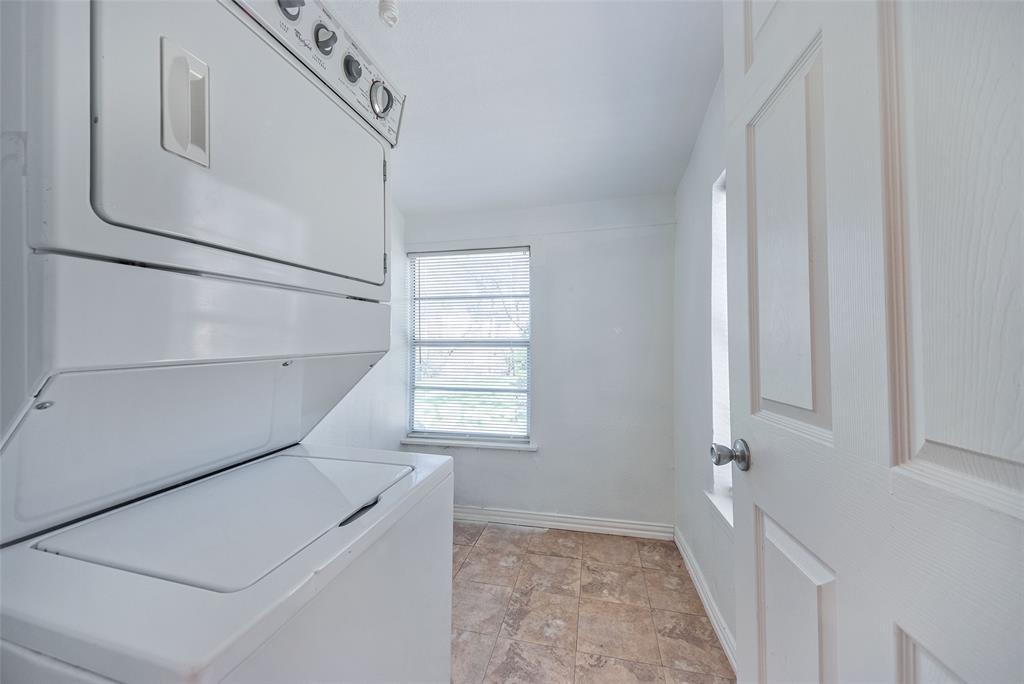 5407 Worth Street Property Photo 15