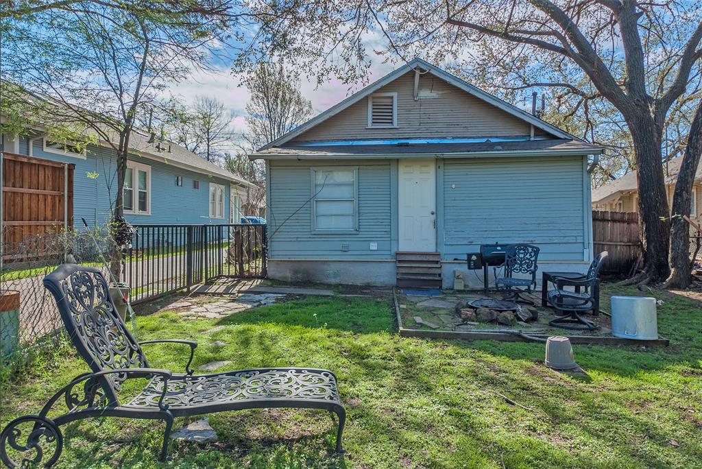 5407 Worth Street Property Photo 19