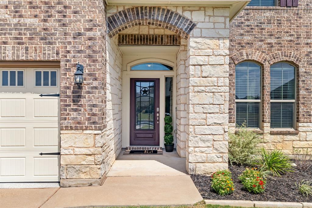 1220 Drummond Circle Property Photo 4