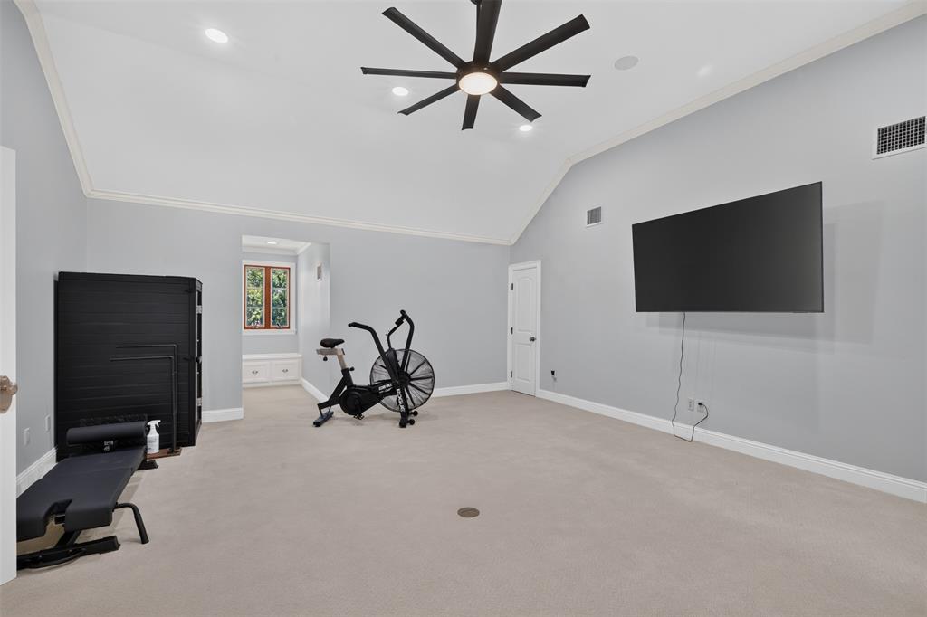 1074 Waters Edge Circle Property Photo 32
