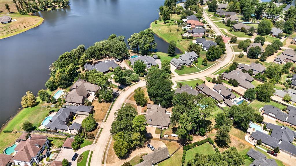 1074 Waters Edge Circle Property Photo 40