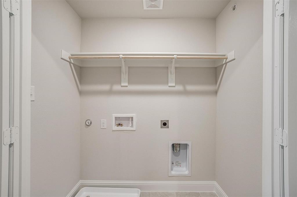 815 Homeplace Circle Property Photo 6