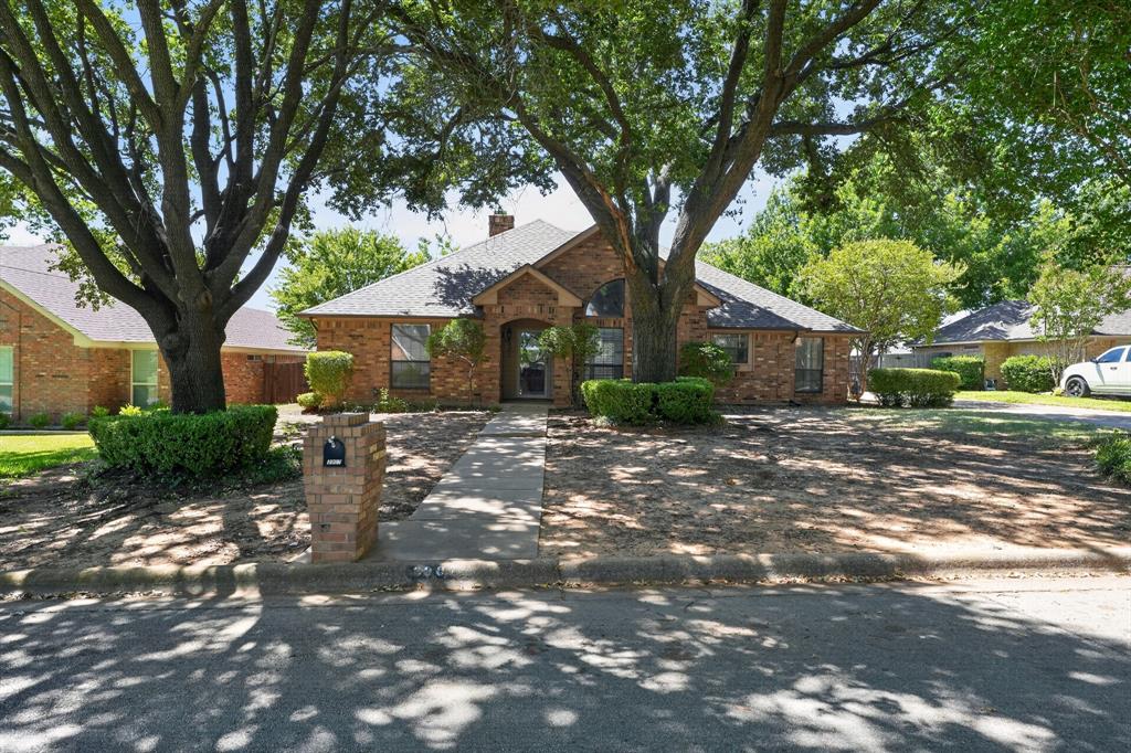 2907 Trail Lake Drive