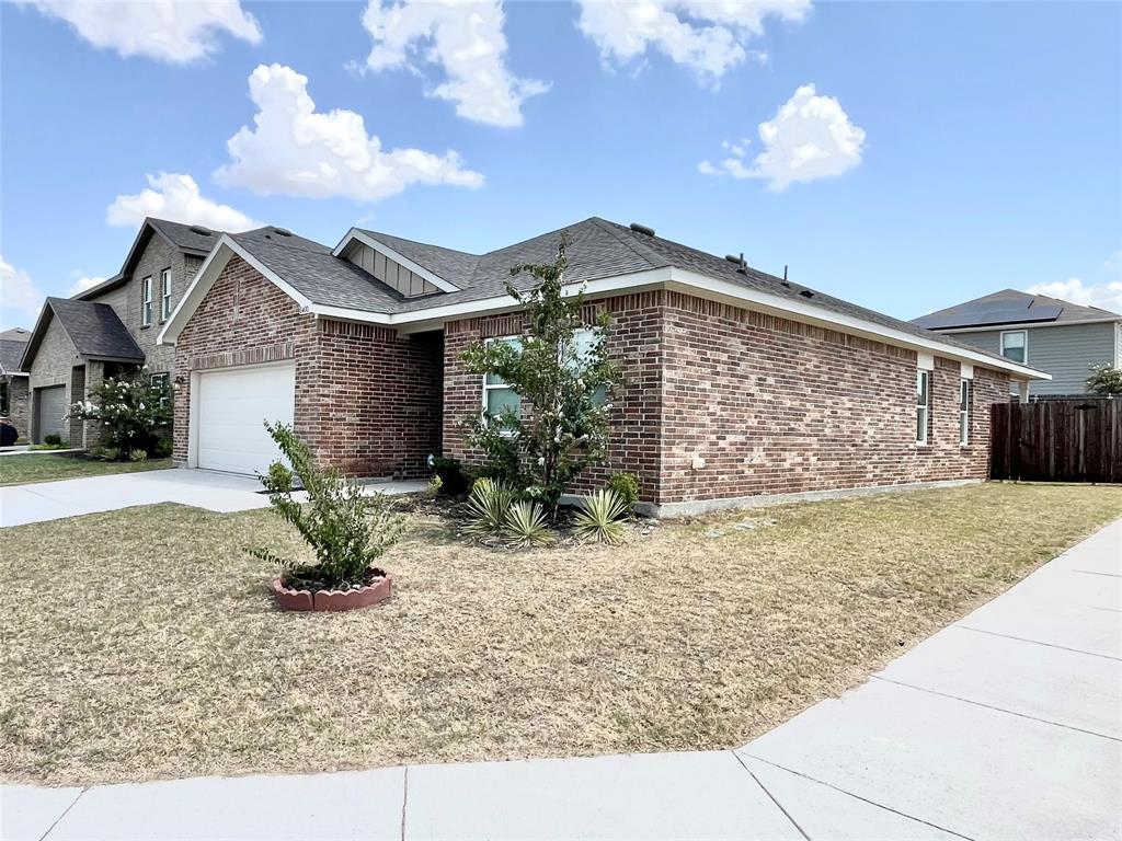 8400 Hawkview Drive Property Photo 1