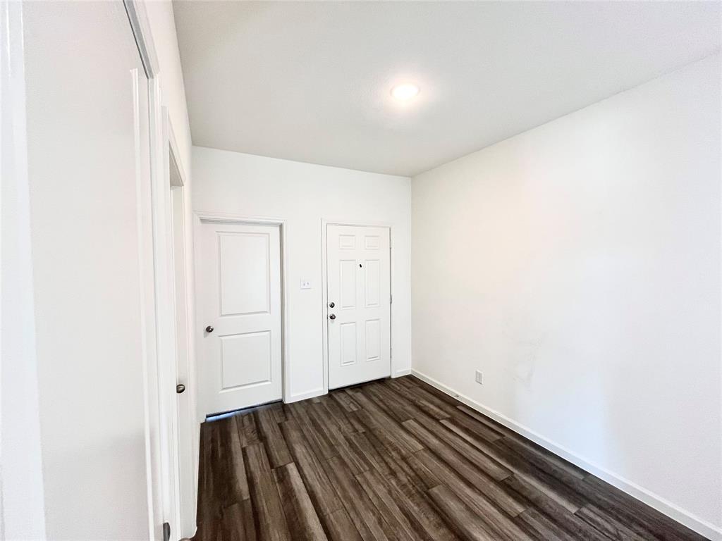 8400 Hawkview Drive Property Photo 5