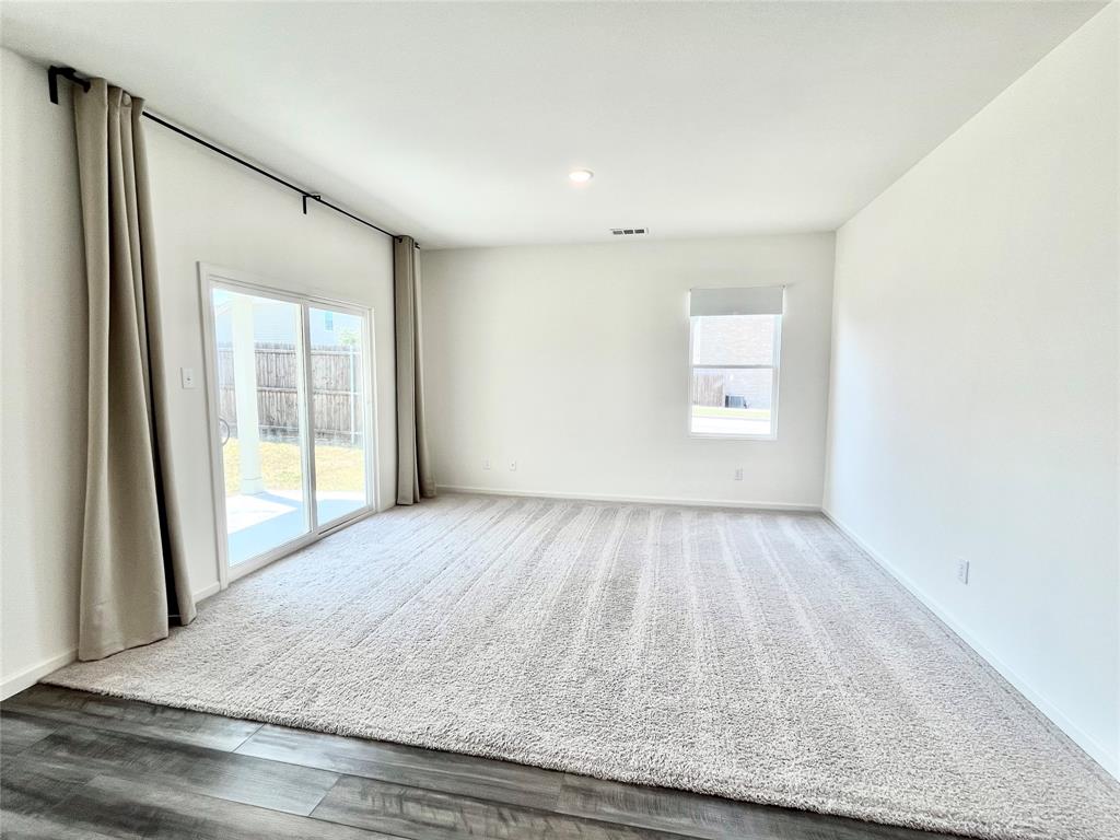 8400 Hawkview Drive Property Photo 13