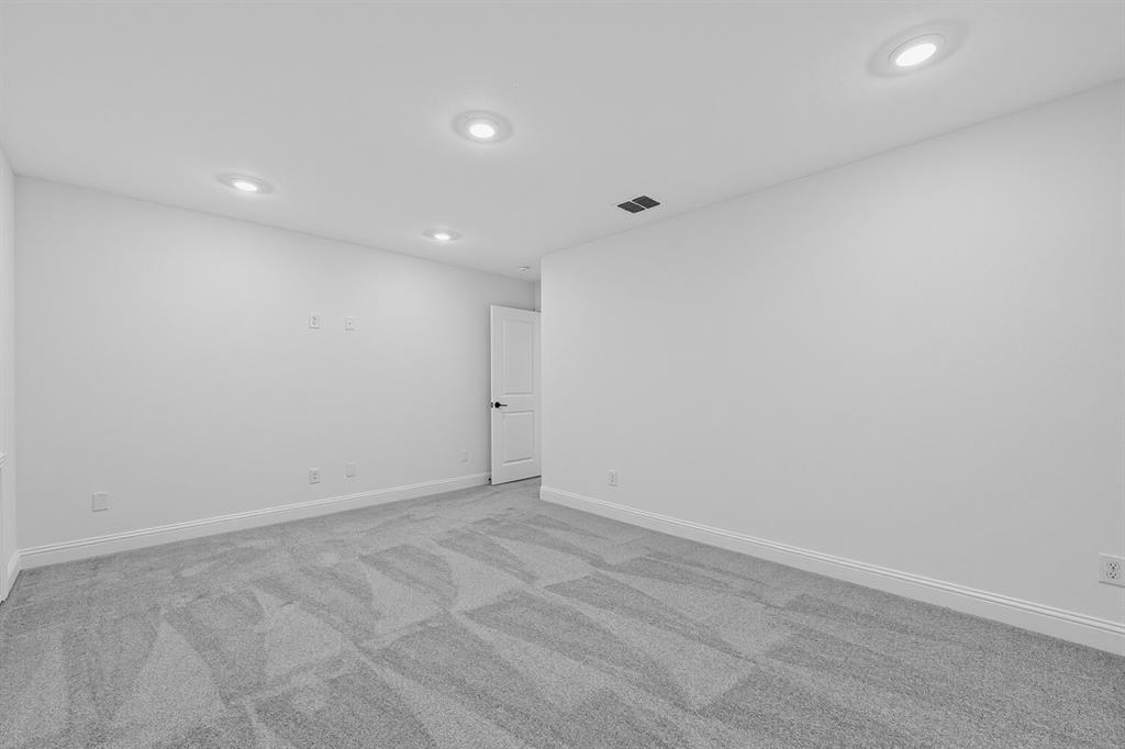 1520 Chestnut Gardens Property Photo 15