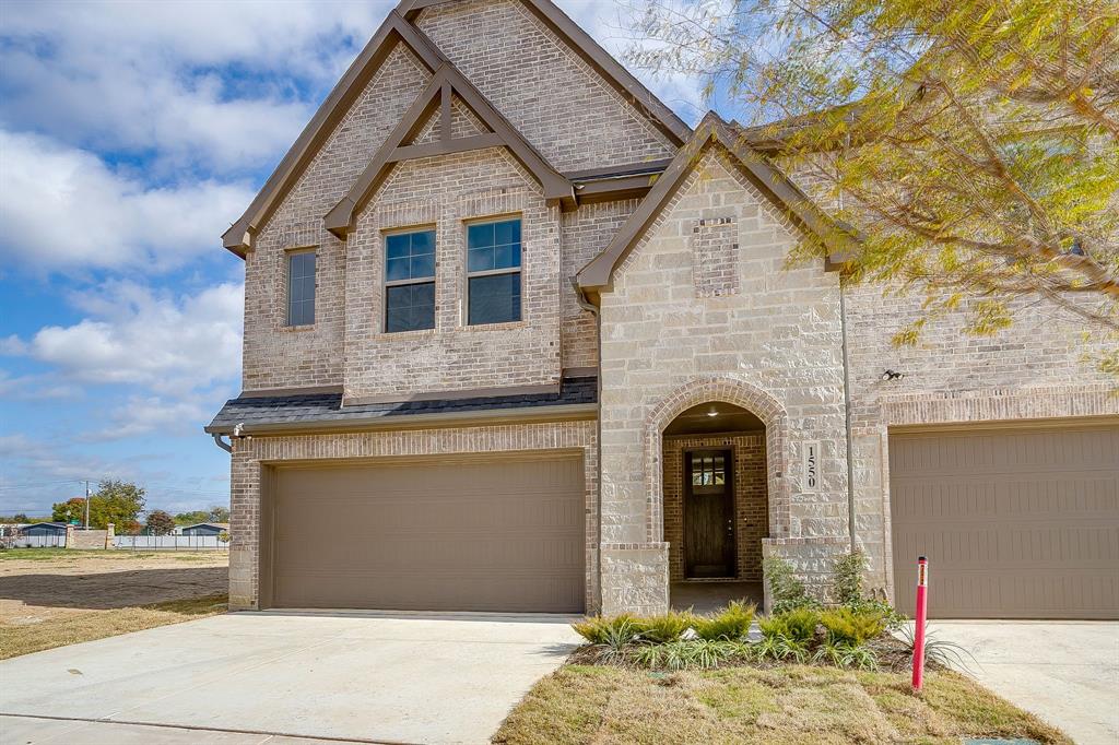 1542 Homeplace Circle Property Photo 2