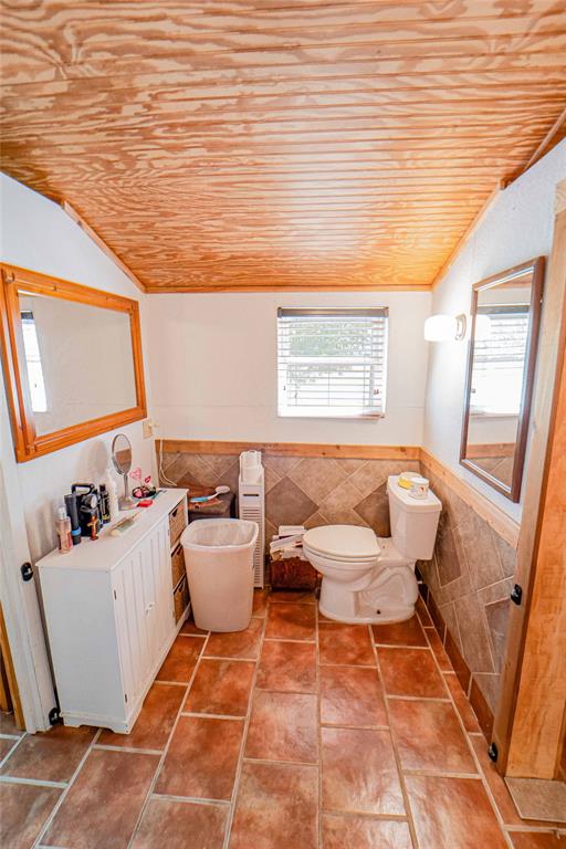 355 & 356 County Road 221 Property Photo 23
