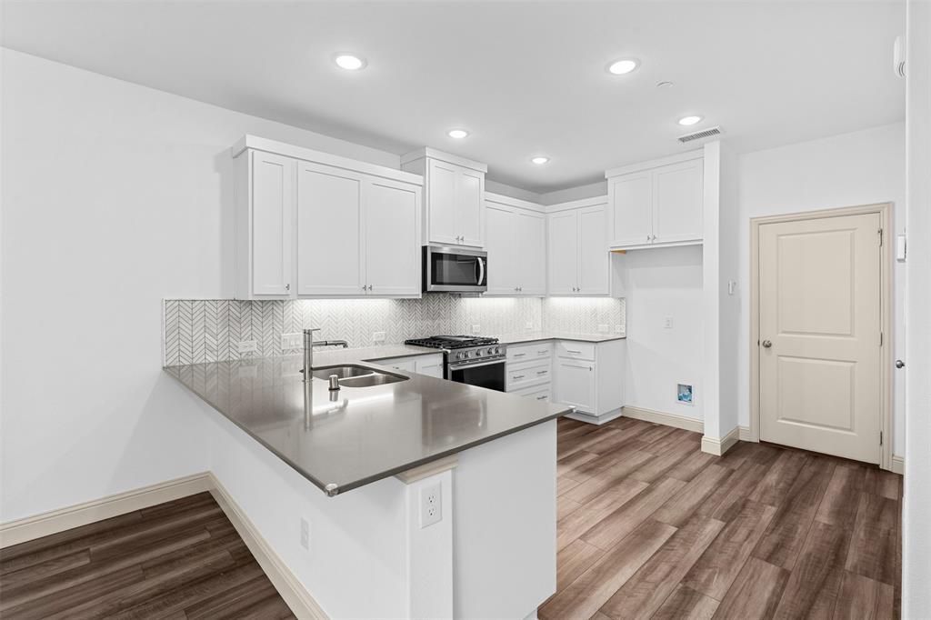 6140 Silverado Trail Property Photo 6