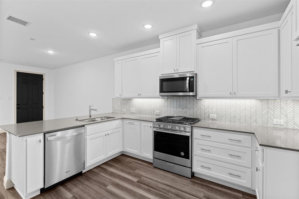 6140 Silverado Trail Property Photo 7