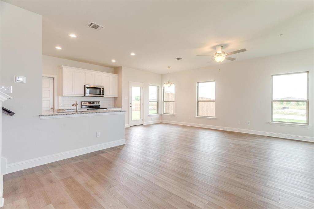 1533 Homeplace Circle Property Photo 4