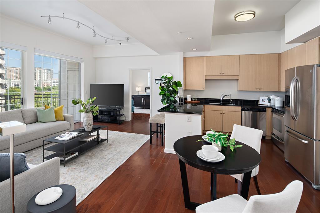 3225 Turtle Creek Boulevard 709 Property Photo 1