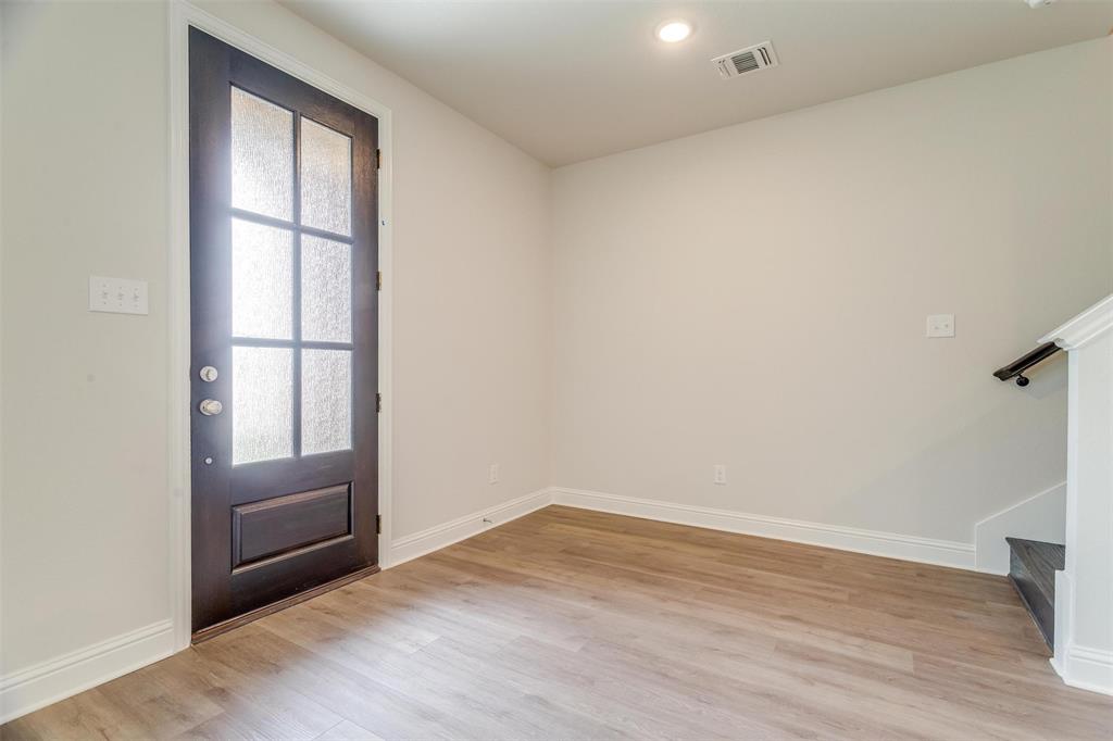 1529 Homeplace Circle Property Photo 4