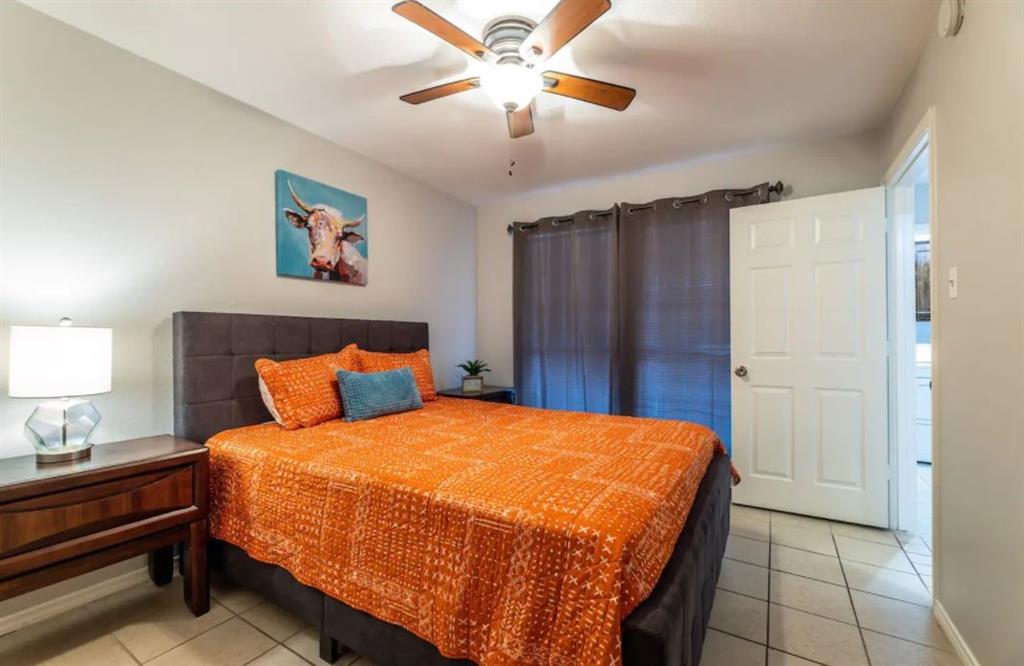 2425 Summer Place Drive Property Photo 8