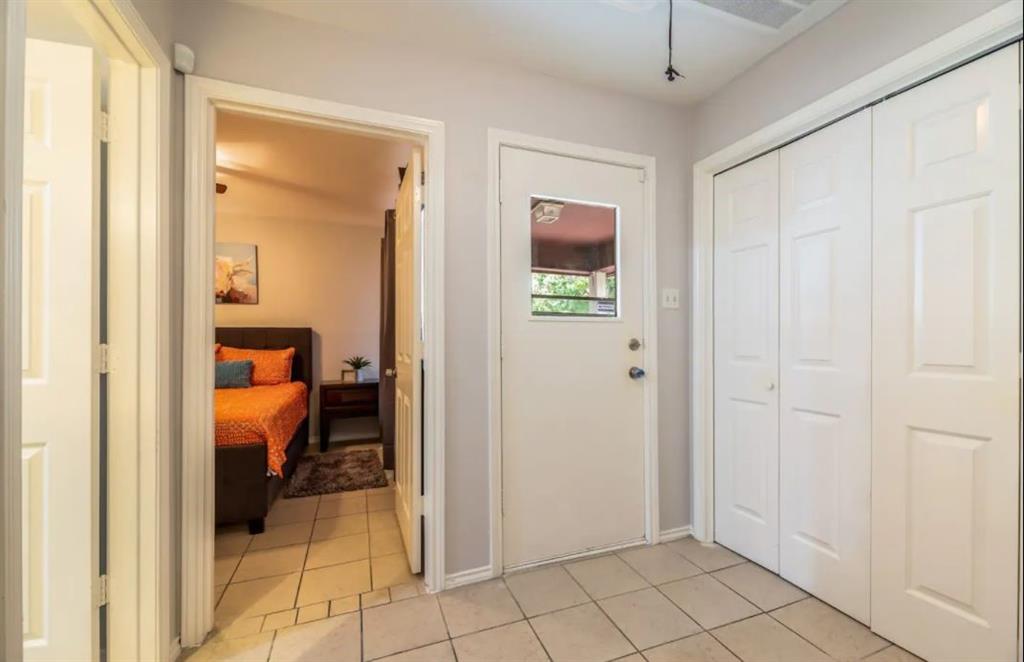 2425 Summer Place Drive Property Photo 12