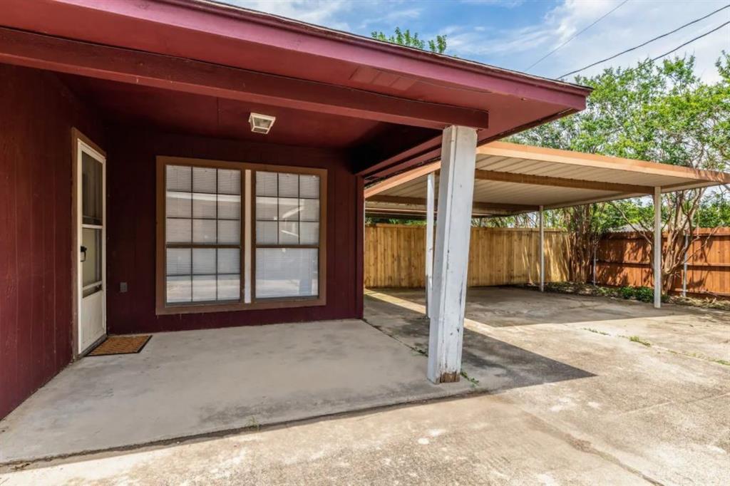 2425 Summer Place Drive Property Photo 15