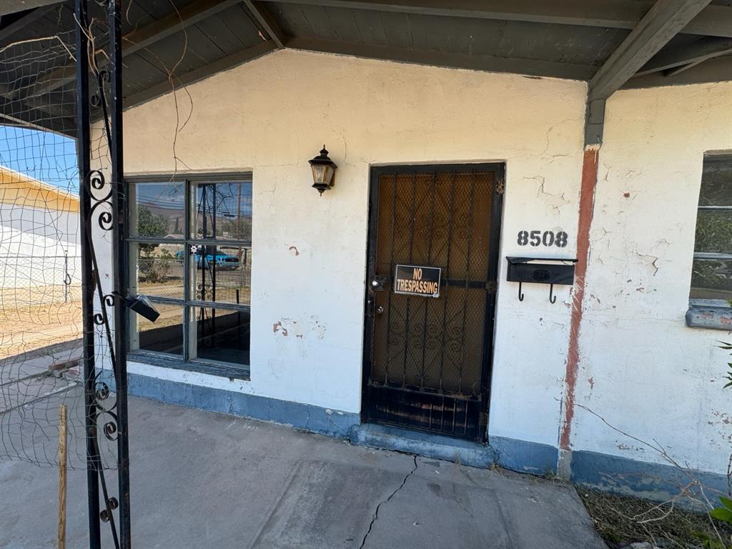 8508 Mount Baldy Drive Property Photo 4