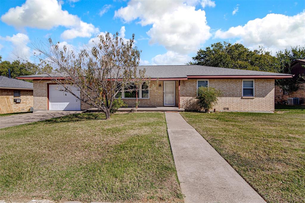107 Pine Street Property Photo 1