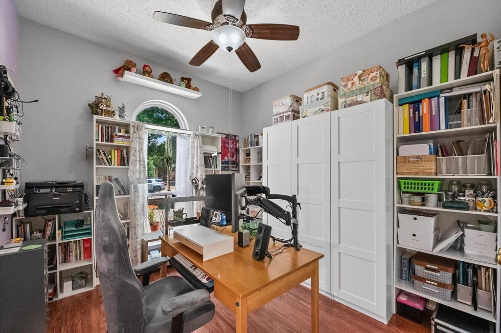 704 Oakridge Drive Property Photo 28