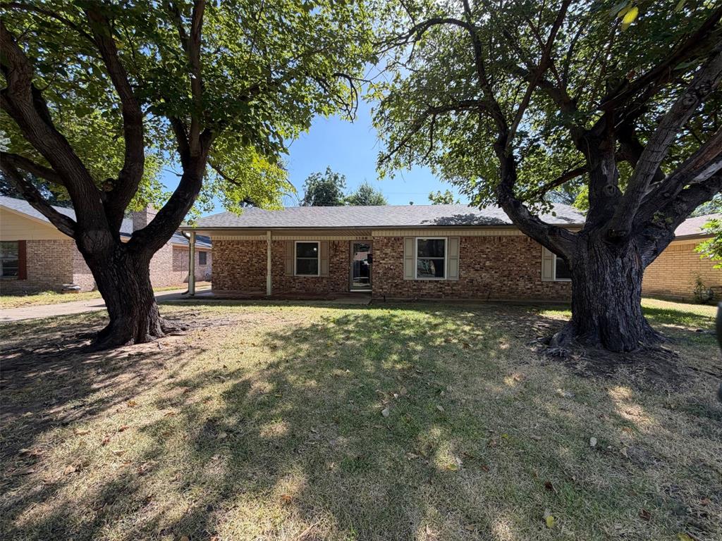 1136 Kris Street Property Photo 1