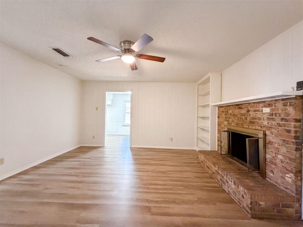 1136 Kris Street Property Photo 7