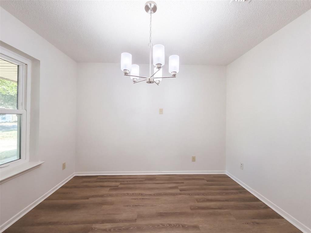 1136 Kris Street Property Photo 9