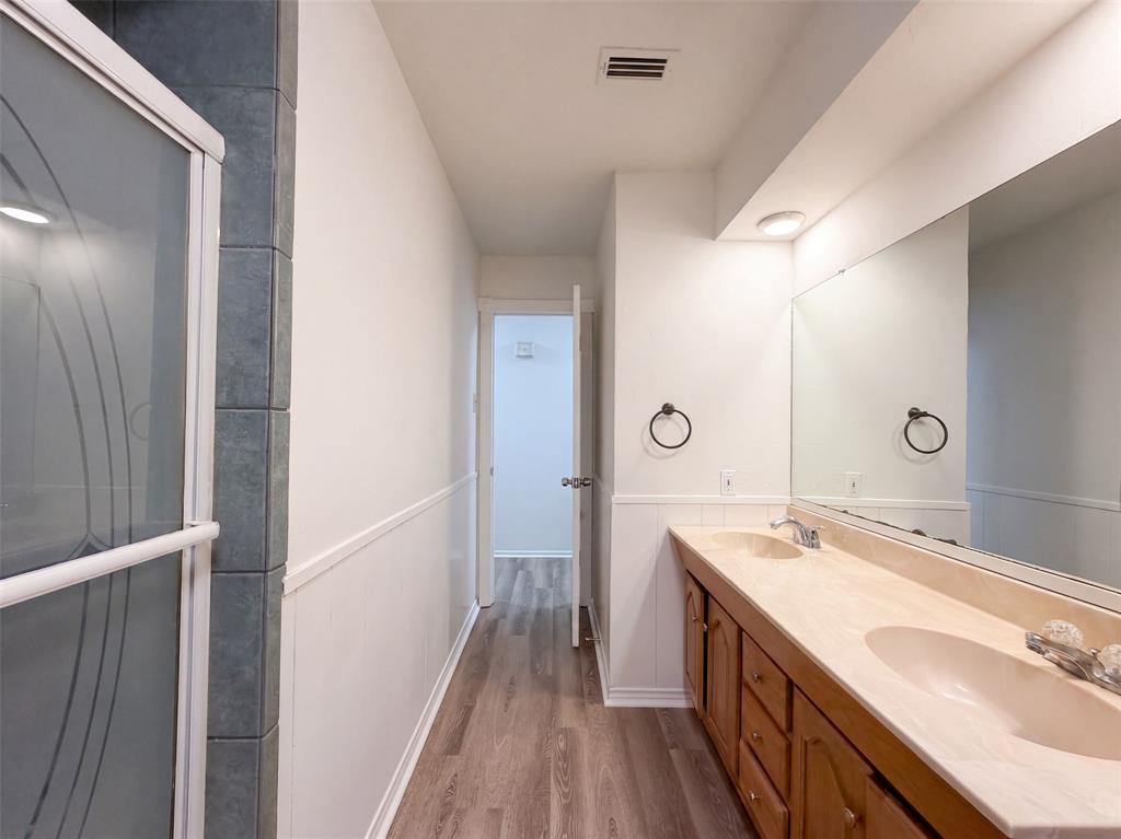 1136 Kris Street Property Photo 15