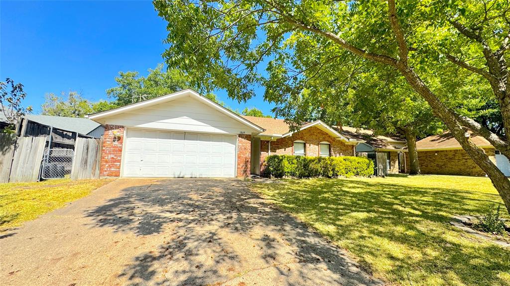1809 Westgate Drive Property Photo 2