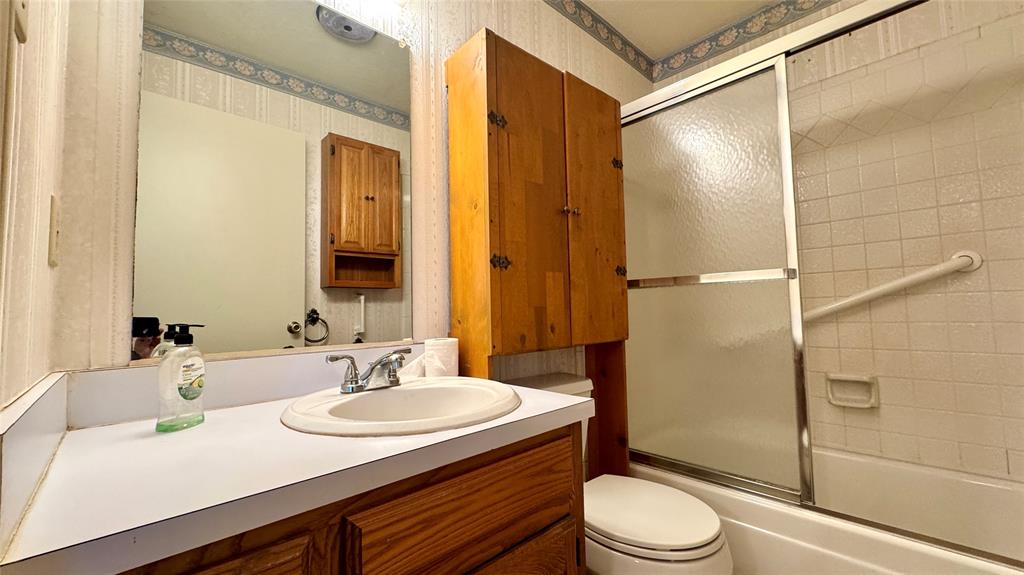 1809 Westgate Drive Property Photo 14