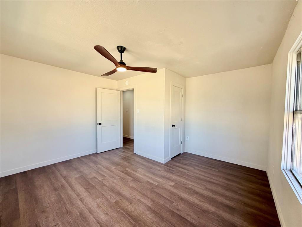 1220 Avenue G Property Photo 23
