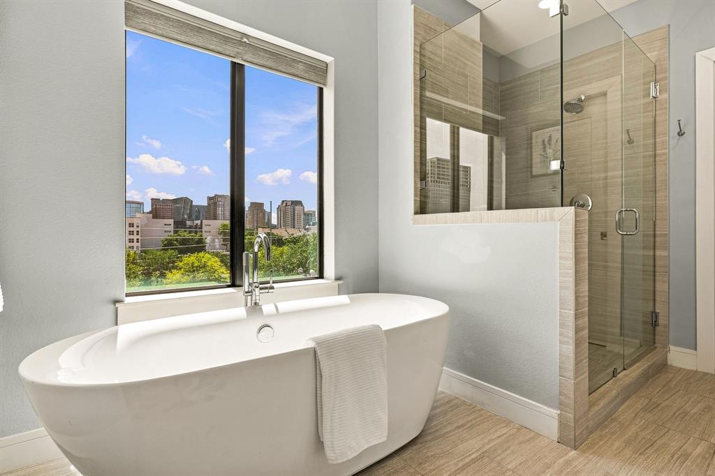 2127 Clark Street Apt 106 Property Photo 25