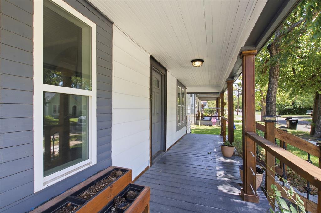 1812 Oneal Street Property Photo 3