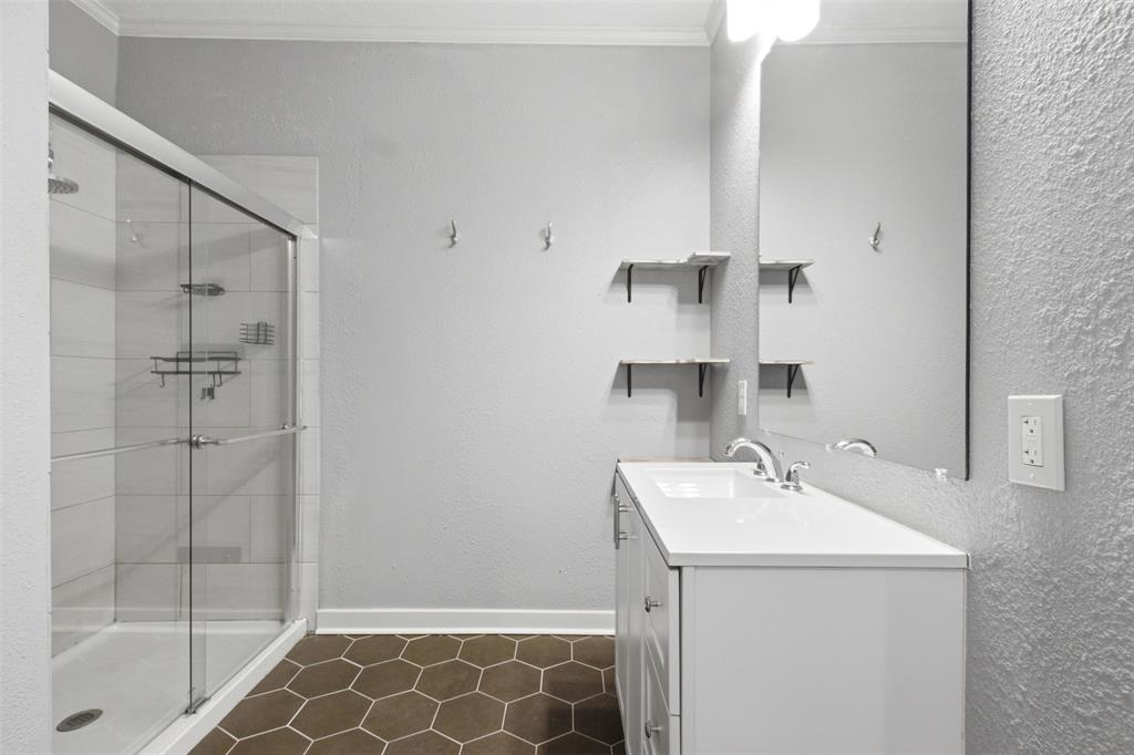 1812 Oneal Street Property Photo 11