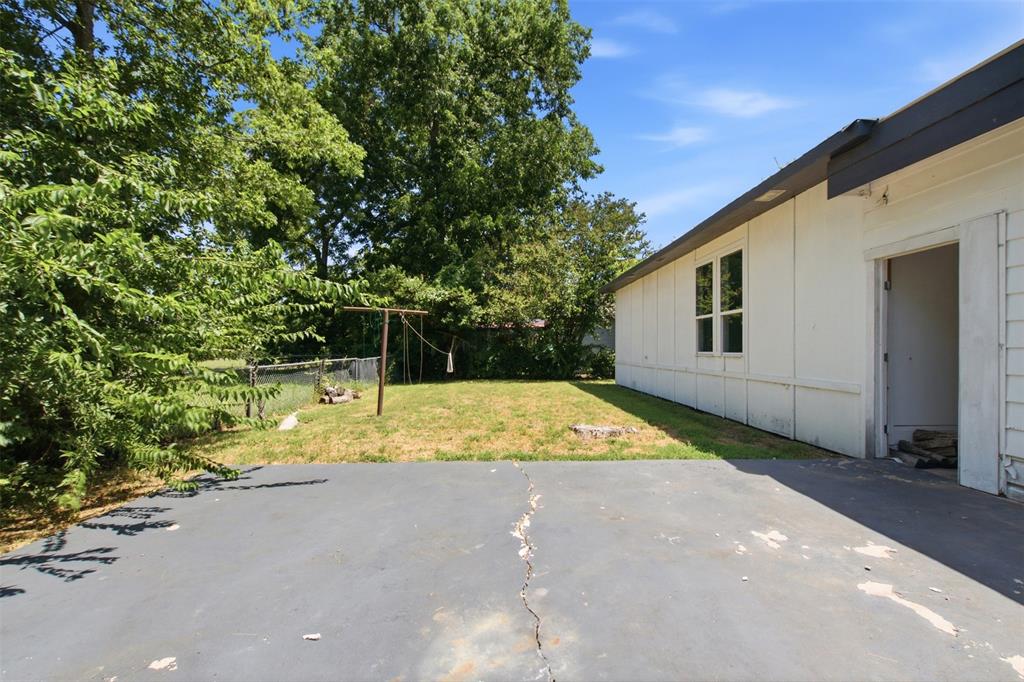 1812 Oneal Street Property Photo 21