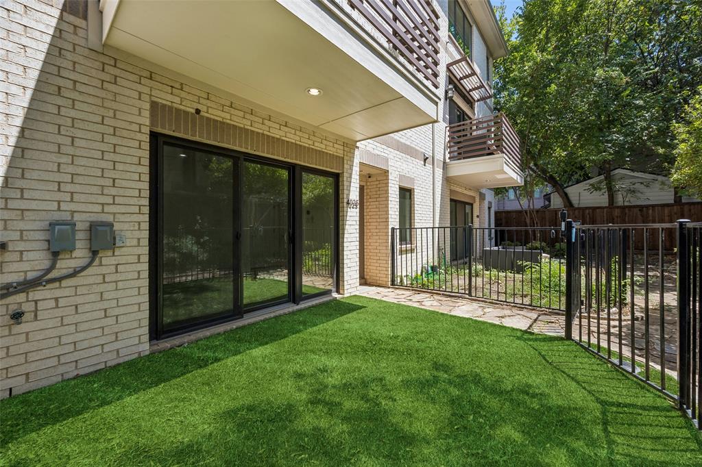 4025 Lemmon Tree Place Property Photo 8