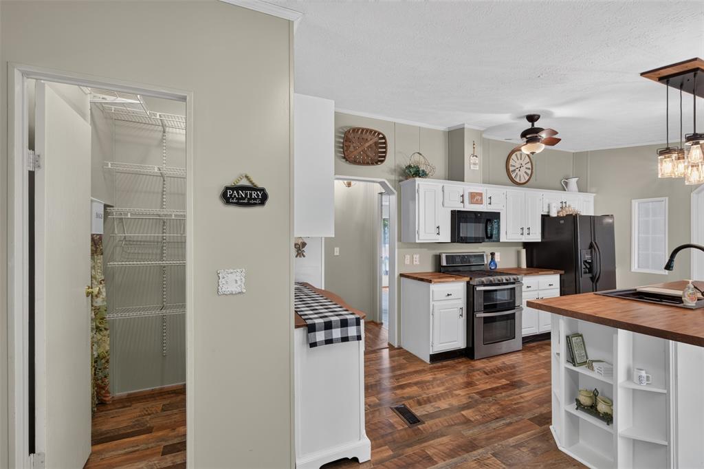 332 Pease Property Photo 13