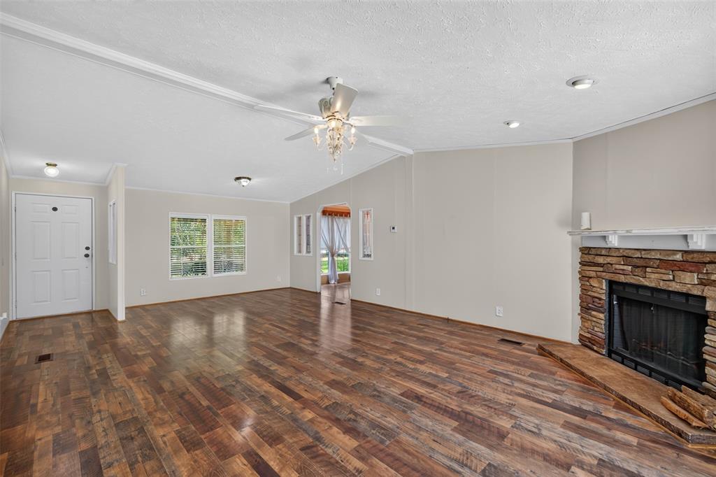 332 Pease Property Photo 16