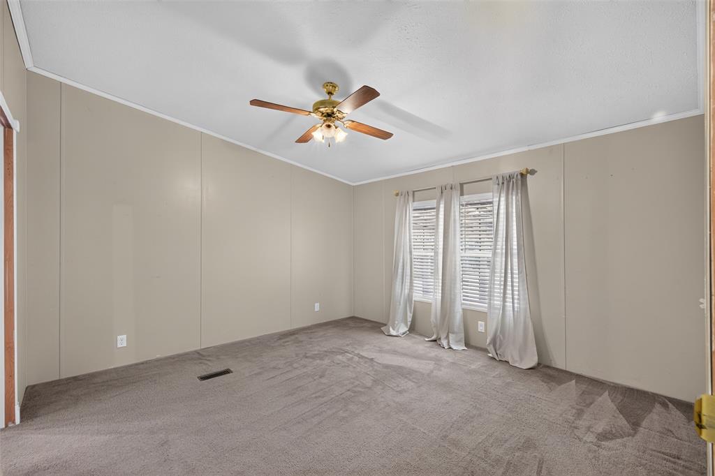 332 Pease Property Photo 18