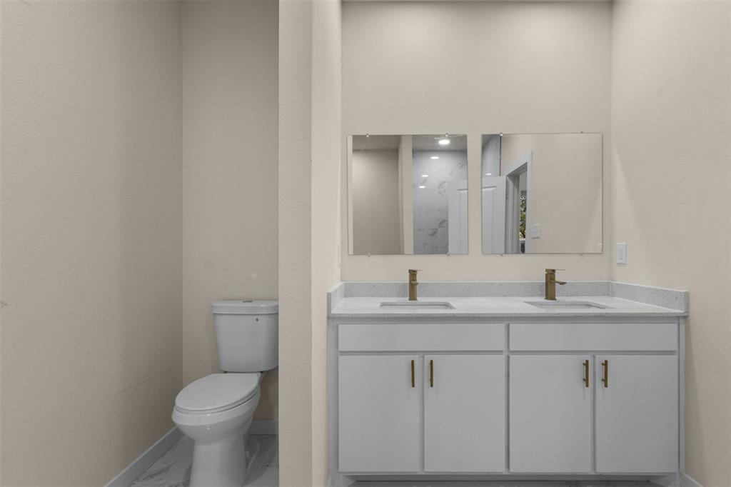 333 Levant Avenue Property Photo 16