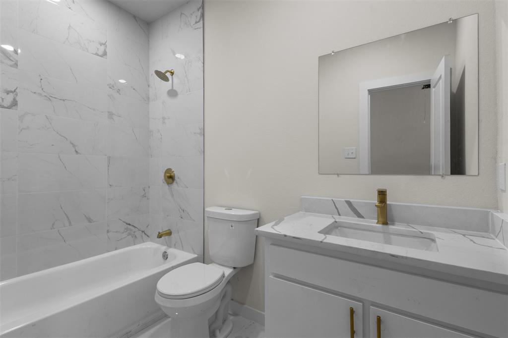 333 Levant Avenue Property Photo 22