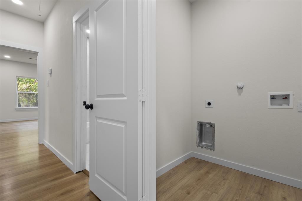 333 Levant Avenue Property Photo 23