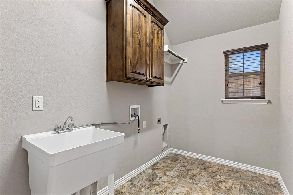 2749 Buffalo Run Property Photo 23