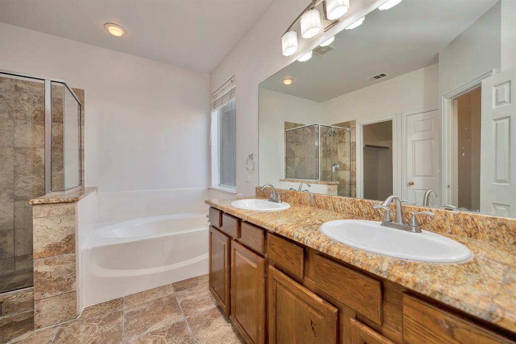 844 Sequoia Way Property Photo 7