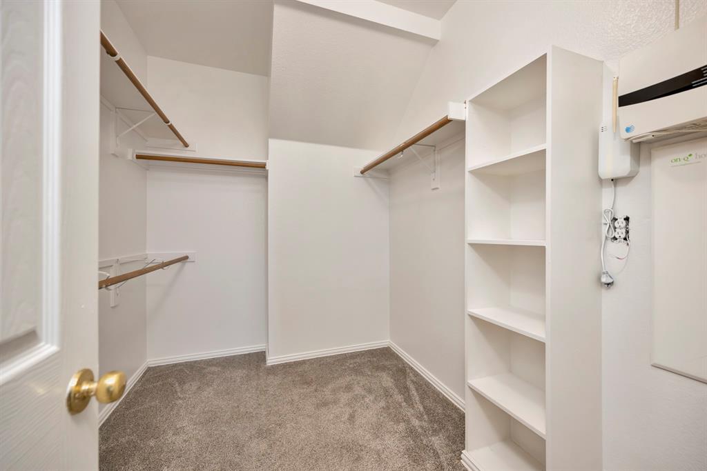 844 Sequoia Way Property Photo 11